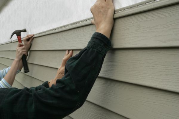 Cost of Insulated Siding Installation in Camas