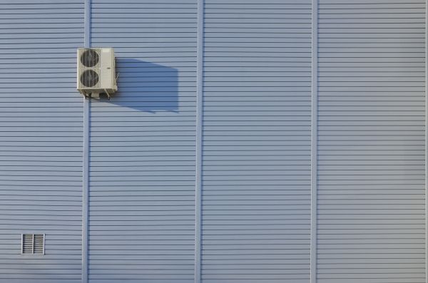 Cost of Flat Metal Siding Installation in Camas